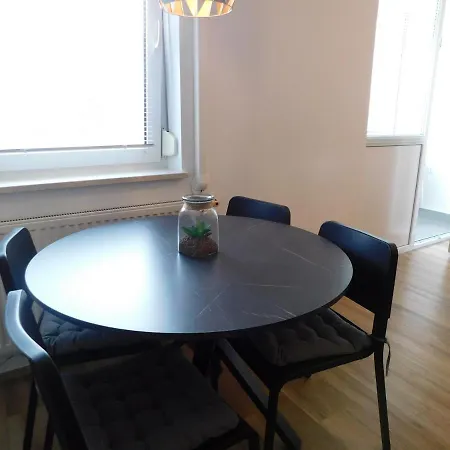 Elegant Poklukarjeva Street Apartment