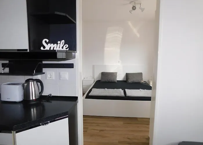 Elegant Poklukarjeva Street